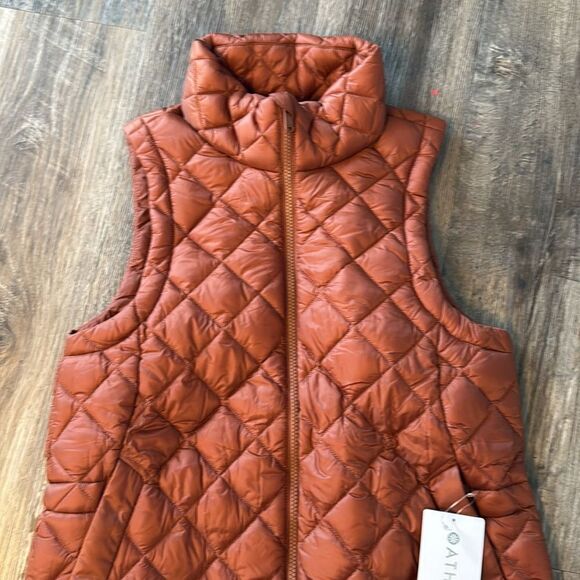 Athleta Whisper Featheress Full Zip Puffer Vest Jacket Sequoia Brown Size S NWT - Picture 5 of 6